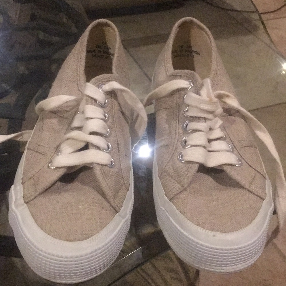 Gap Shoes